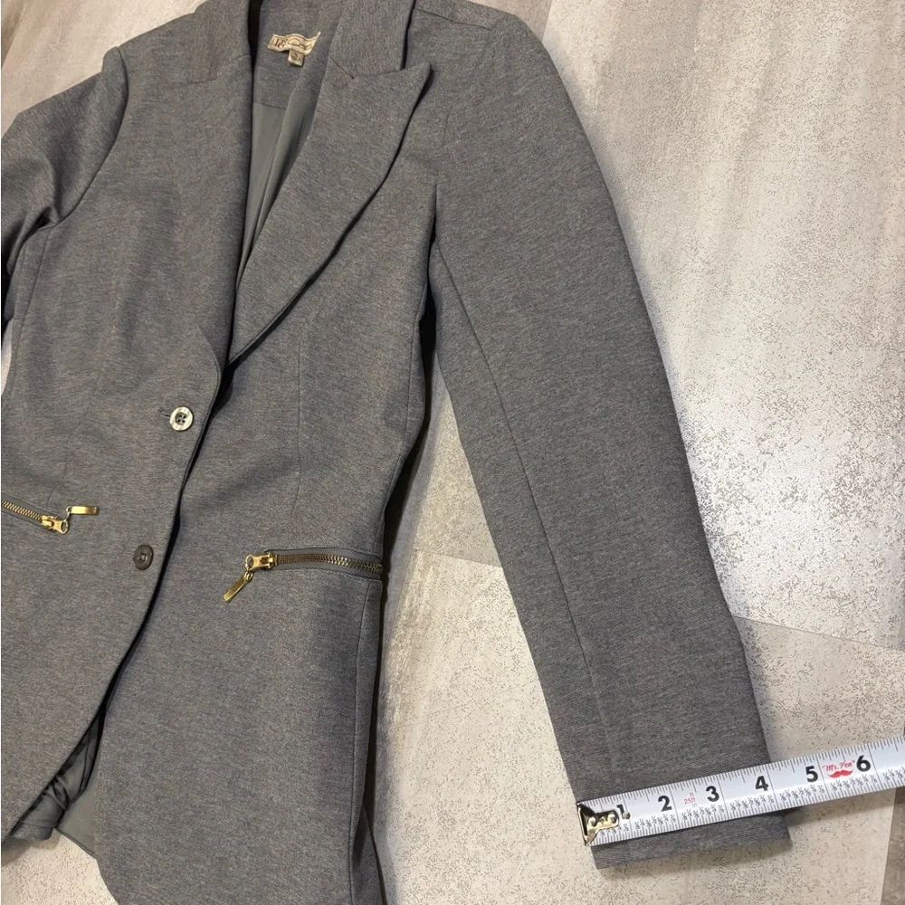 DC Gray Women's Blazer with Zipper Accents